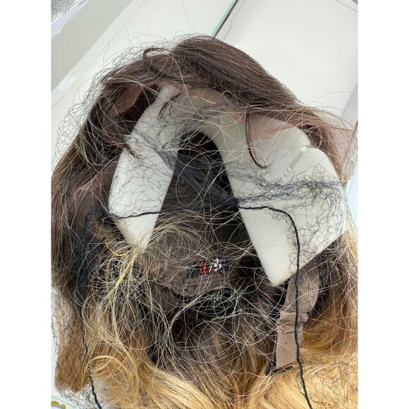 Bobbi Boss Glue less  Lace Wig - Picture 5 of 7